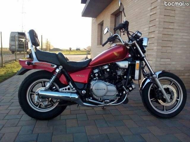 Honda magna vf 700