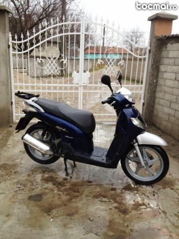 Honda SH 150 i, 2005 Full Injection