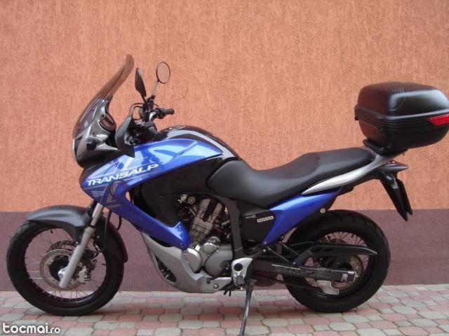 Honda transalp 700, 2008