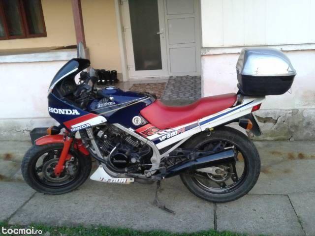 Honda vf500