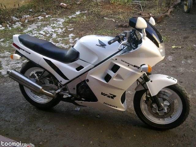 Honda vfr 750 f