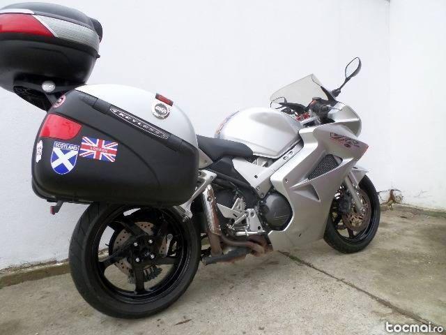 Honda vfr 800cc an2006 32607km