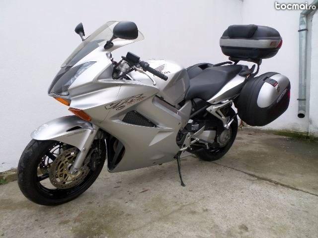 Honda vfr 800cc an2006 32607km