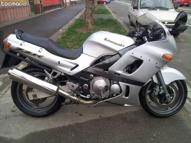 Kawasaki zzr 600, 2005