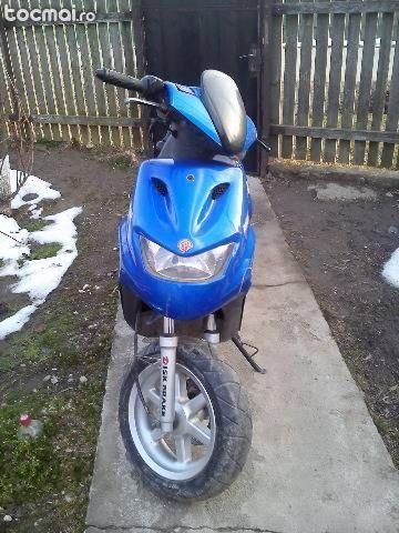 Kymco scuter