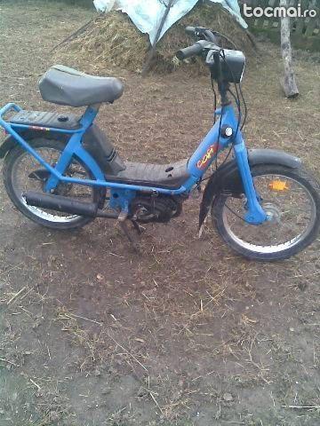 Moped beneli an 2001