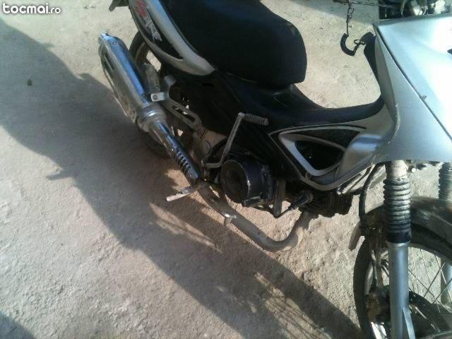 motocicleta kimco 120 cmc