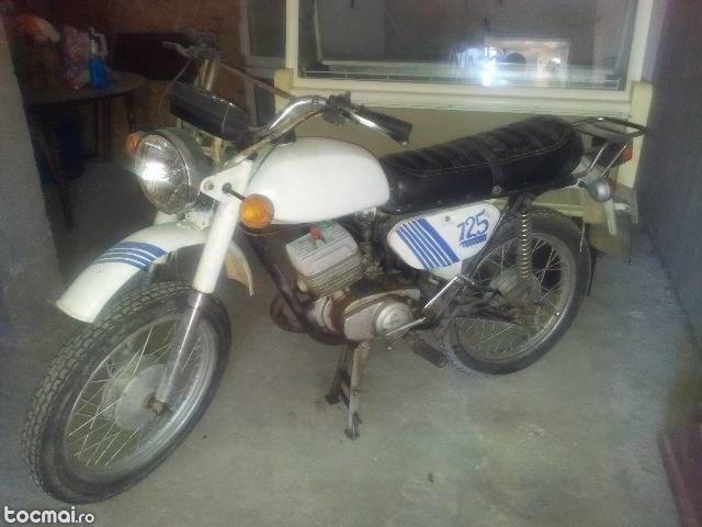 Motocicleta minsk