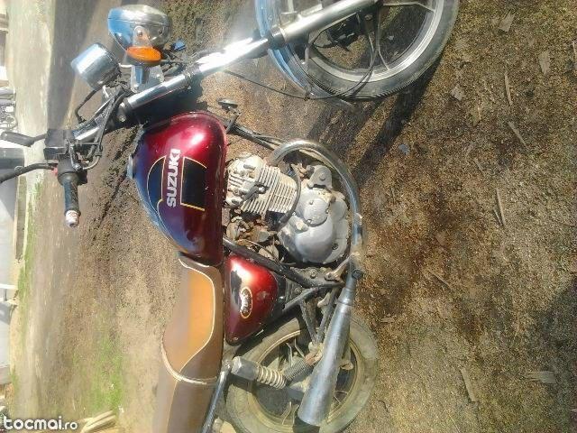motocicleta suzuki 125cm inmatriculata