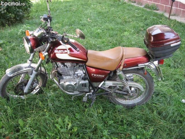 Motocicleta suzuki tu 250 x clasic