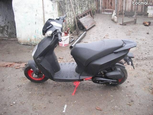 Moto Scooter Generic Epico 49cc, an 2009