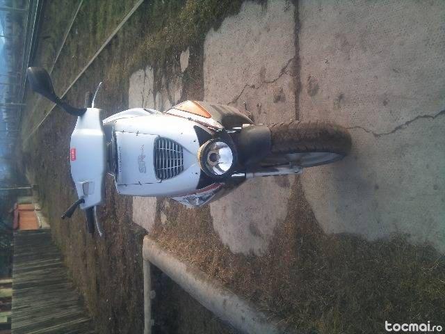 Peugeot scuter, 1990