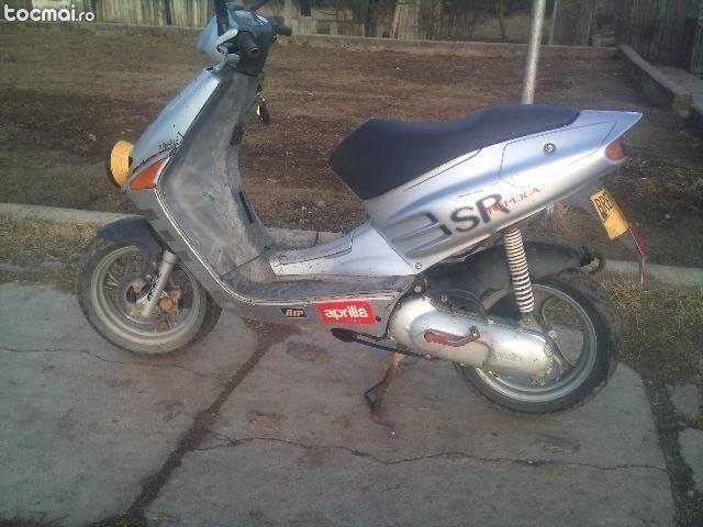 Peugeot scuter, 1990