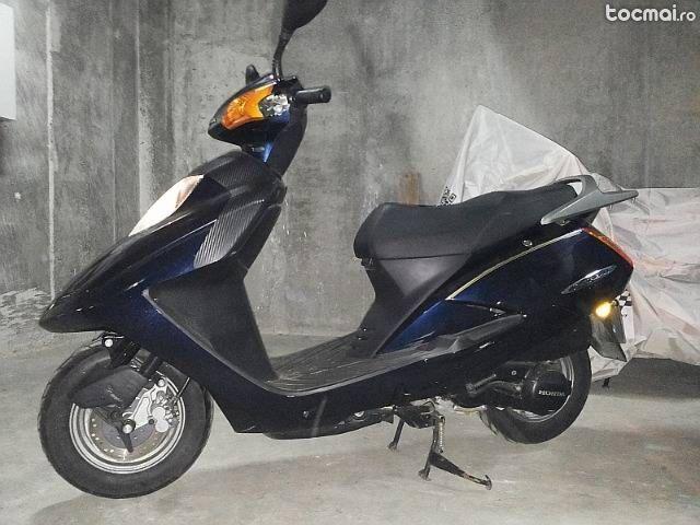 Scuter 125cm Honda stream, 2006