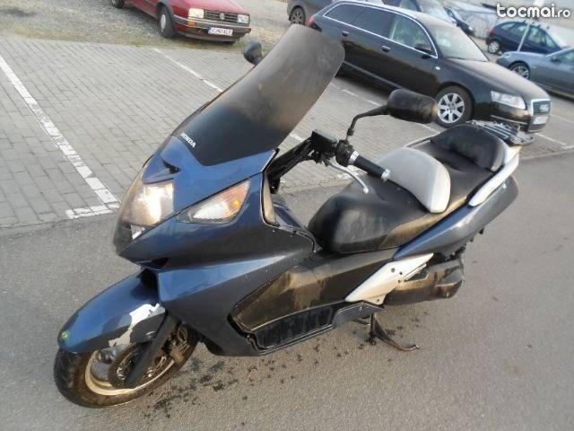 Scuter Honda Silver Wing 2001