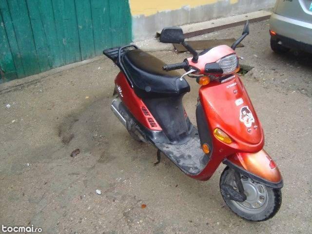 Scuter kymco