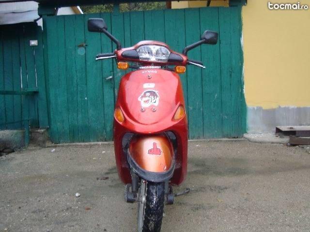 Scuter kymco