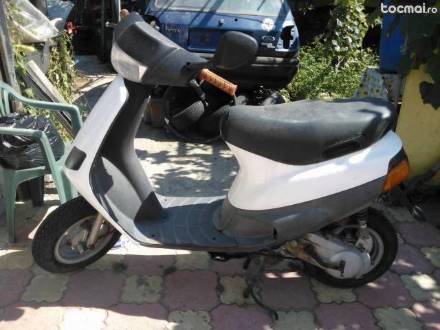 Scuter piaggio zip schimb cu bicicleta