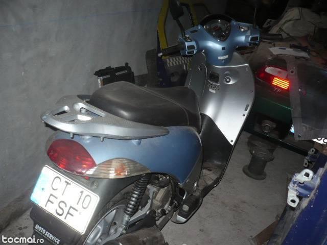 Honda @, 2005