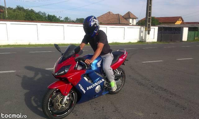 Honda CBR 600 F4i