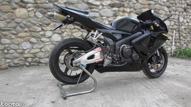 Honda cbr 600 rr