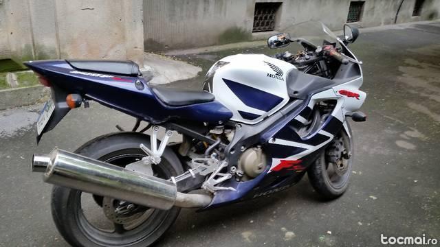 Honda cbr 600f4i sport 2002