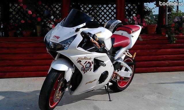 Honda cbr, 2004