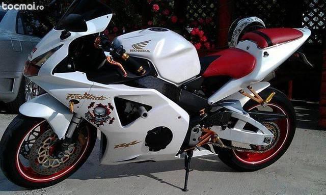 Honda cbr, 2004