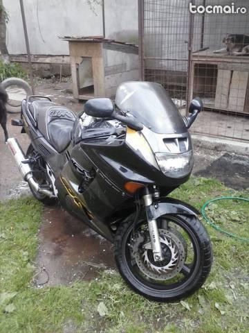 Honda cbr1000f