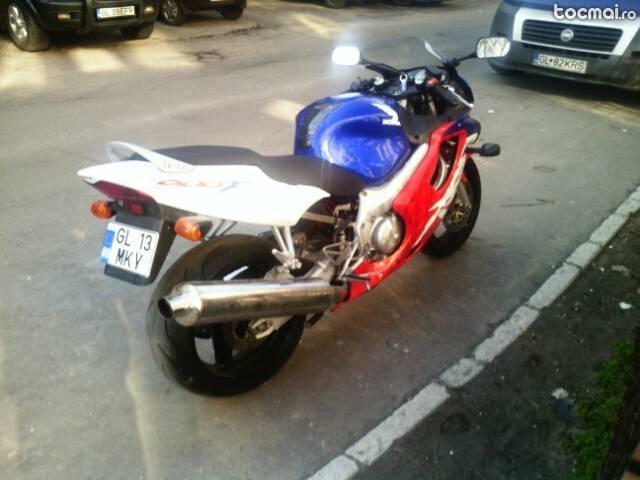 honda cbr600f