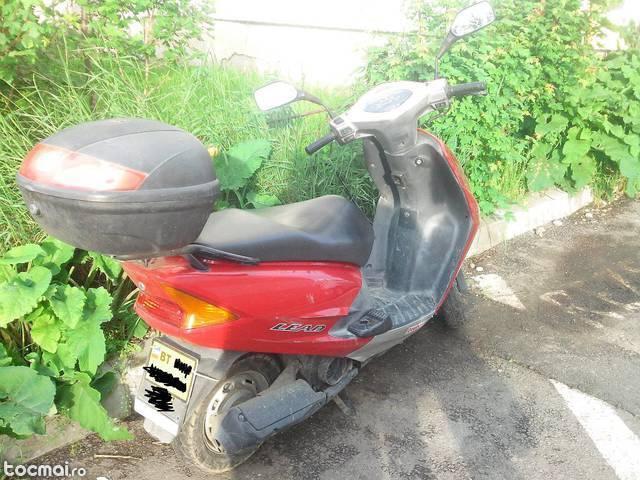 Honda lead
