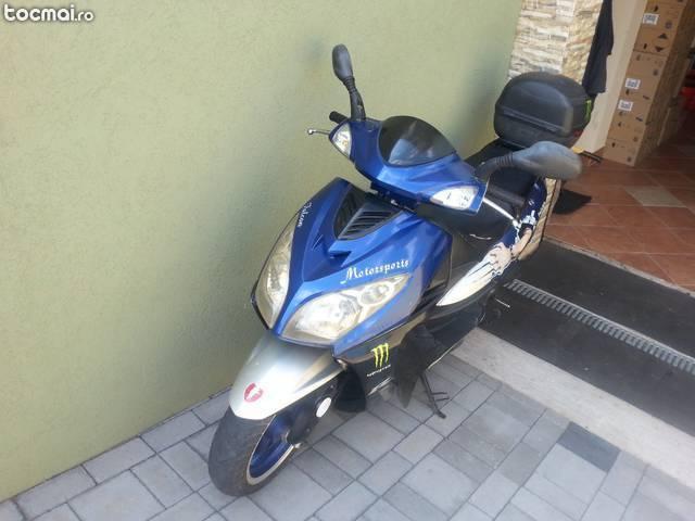 Hyosung 50- 4 timpi, 2007