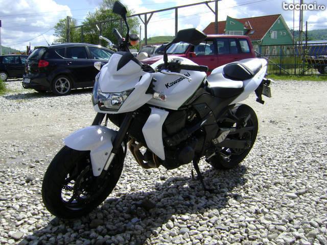 Kawasaki z750, 2011