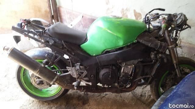 Kawasaki zx9r 500e complet si functional