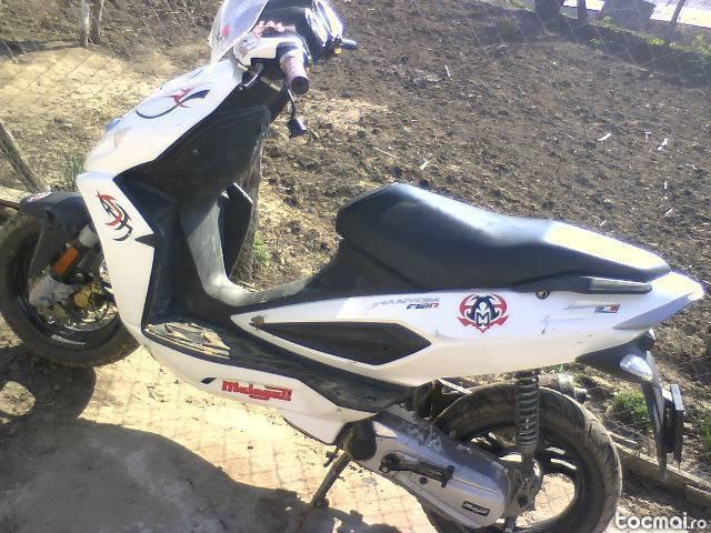 Malaguti f12, 2009