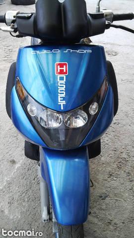 Scuter Piaggio Beverly 200, 2007