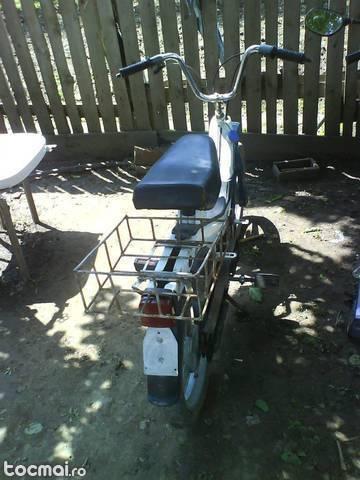 Piaggio moped, 2010