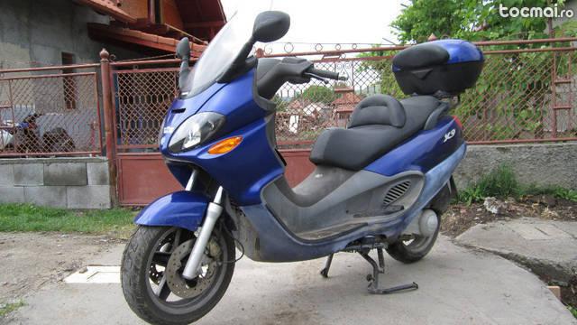 Piaggio x9, 2000