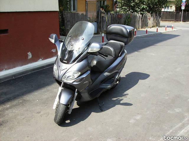 Piaggio X9 Evolution, 2004