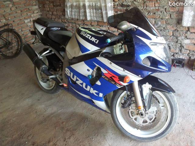 Suzuki gsx r 600 k1