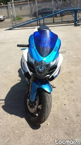 Suzuki GSX- R L0, 2010