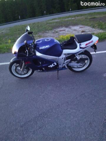 Suzuki gsxr 600 srad