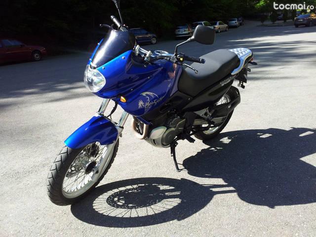 Suzuki XF 650 Freewind 2002