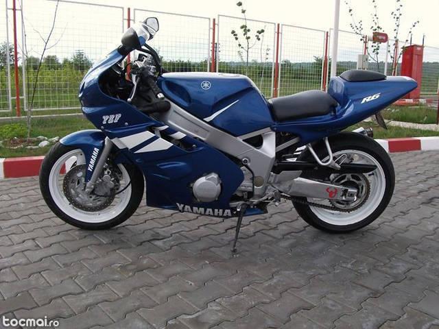 Yamaha FZR 600, 1996