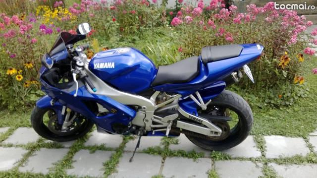 Yamaha R1, 2000