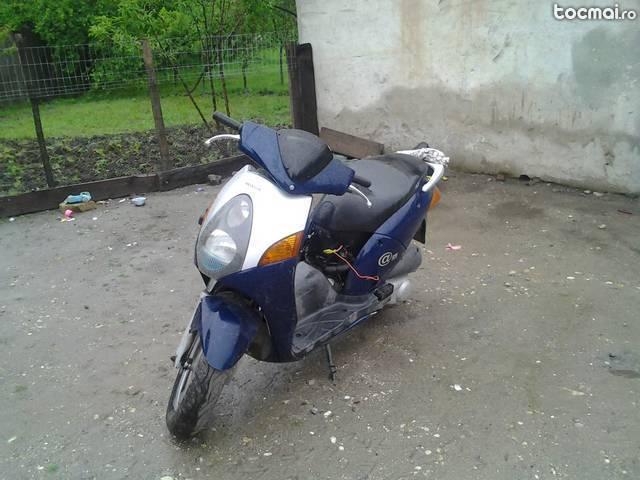honda aron 125 2004