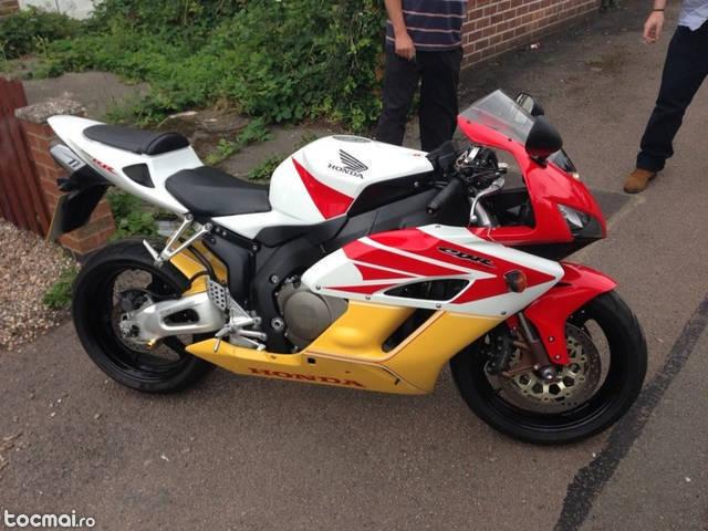 Honda CBR 1000 RR, 2004