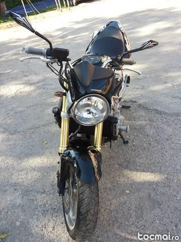 Honda hornet 600