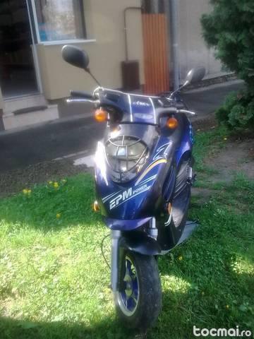 Moped Ares 2009