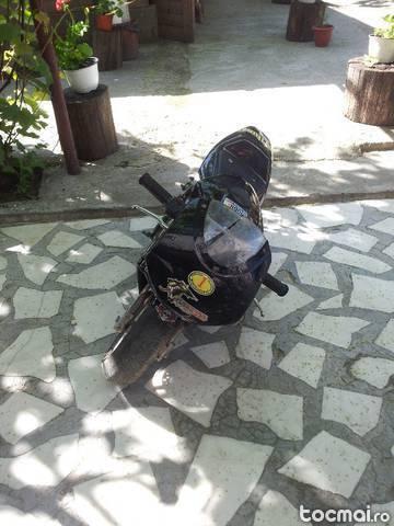 Motocicleta mini